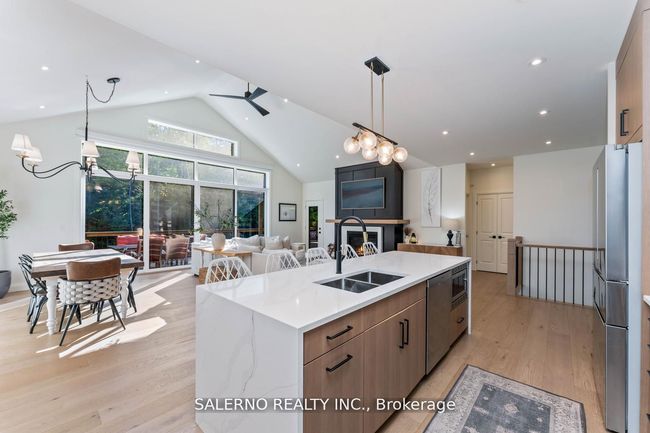 10 Jean Miller Crt, House other with 5 bedrooms, 4 bathrooms and 6 parking in Minesing ON | Image 12