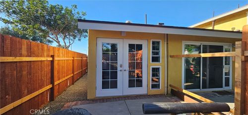 8016 Mermaid Cir, Huntington Beach, CA, 92646-5023 | Card Image