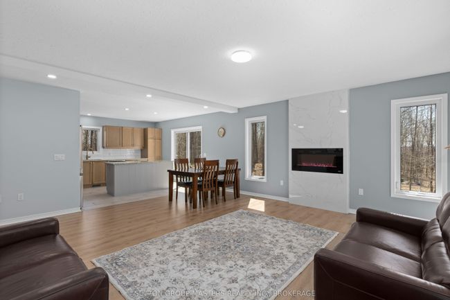 324 13 Island Lake Rd, House other with 4 bedrooms, 4 bathrooms and 15 parking in Godfrey ON | Image 12