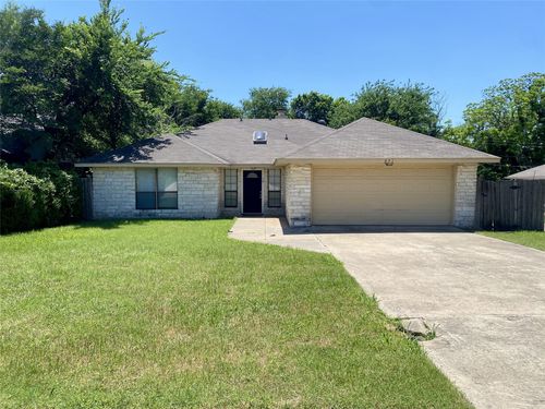 971 Brookside Dr, Cedar Hill, TX, 75104-8804 | Card Image
