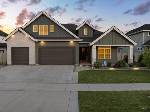 869 E Territory St, Meridian, ID, 83646-6573 | Card Image