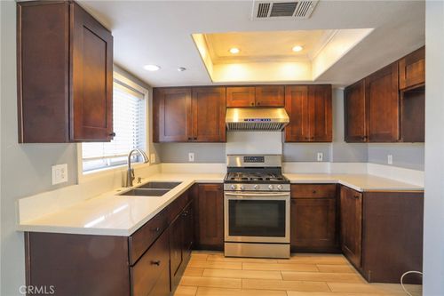 9884 11th St, Garden Grove, CA, 92844 | Card Image