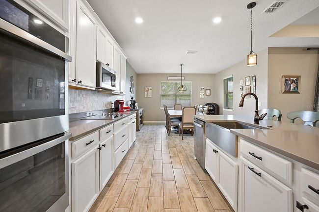 Gourmet double ovens in Kitchen | Image 16