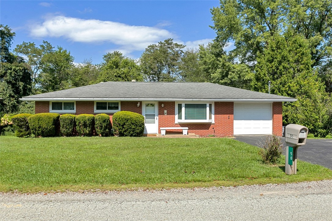 Park Dr, Delmont, PA 15626