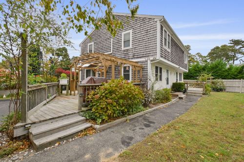 102 Sea St, Dennis Port, MA, 02639-2406 | Card Image