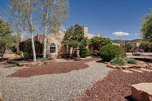 343 Sierra Vista Ln, Taos, NM, 87571-4118 | Card Image