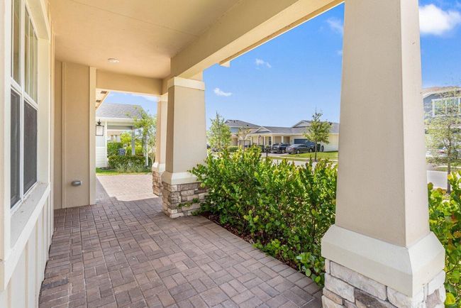 19659 Rugged Trunk Trl, House other with 3 bedrooms, 3 bathrooms and null parking in Loxahatchee FL | Image 4