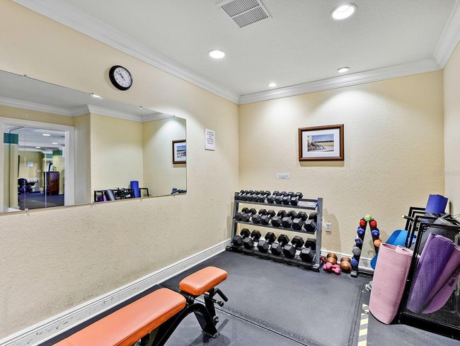 fitness weight room | Image 27