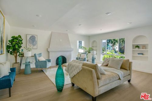 1129 S Citrus Ave, Los Angeles, CA, 90019-1659 | Card Image