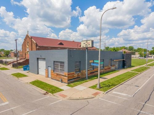 11505 Livernois Ave, Detroit, MI, 48204-1351 | Card Image