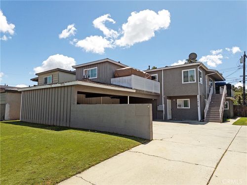 1210 W 144th St, Gardena, CA, 90247-2560 | Card Image