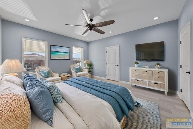 1013 Tarpon Ave, House other with 5 bedrooms, 4 bathrooms and null parking in Port Isabel TX | Image 12