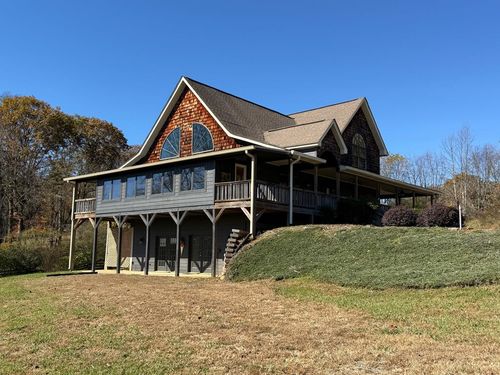 516 River Oaks Dr, Hayesville, NC, 28904-7864 | Card Image