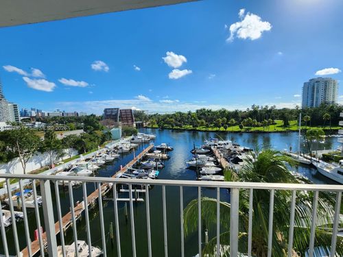 606-1700 Nw North River Dr, Miami, FL, 33125-2353 | Card Image