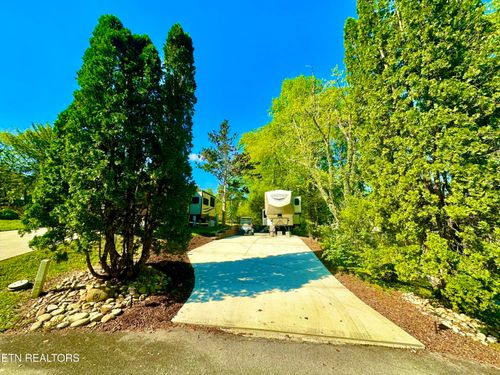 151 State Highway 73, Townsend, TN, 37882 | Card Image