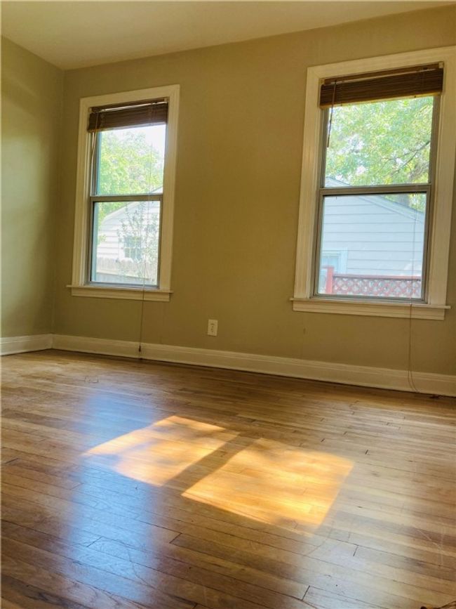 2400 W 7 Th St, House other with 4 bedrooms, 2 bathrooms and 4 parking in Austin TX | Image 14