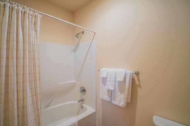 28-web-or-mls-24 Fremont Crossing-28 | Image 26