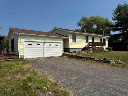 1412 N Main St, Westville, NS, B0K2A0 | Card Image