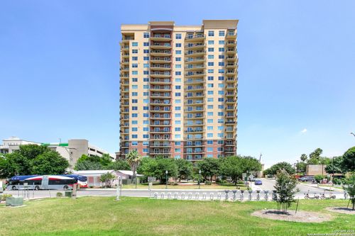 apt-1205-215 Center St, San Antonio, TX, 78202-2719 | Card Image