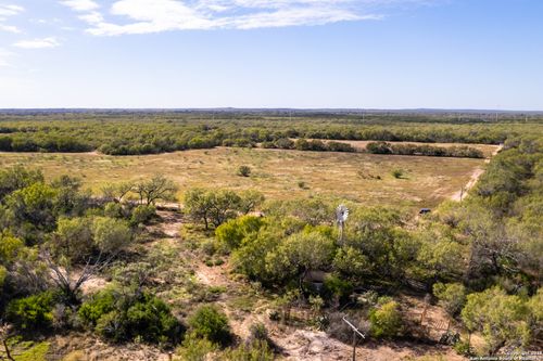 7 Highway 1581, Pearsall, TX, 78061 | Card Image