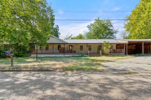204 W Tarbutton St, Troup, TX, 75789-1017 | Card Image