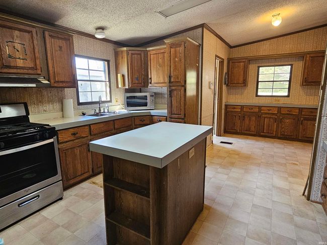 9011 Old Bend Rd, House other with 3 bedrooms, 2 bathrooms and null parking in Heltonville IN | Image 26