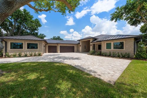 19 Hibiscus Rd, Belleair, FL, 33756-1515 | Card Image
