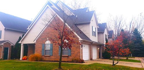 7438 Lacy Dr, Van Buren Twp, MI, 48111-5369 | Card Image