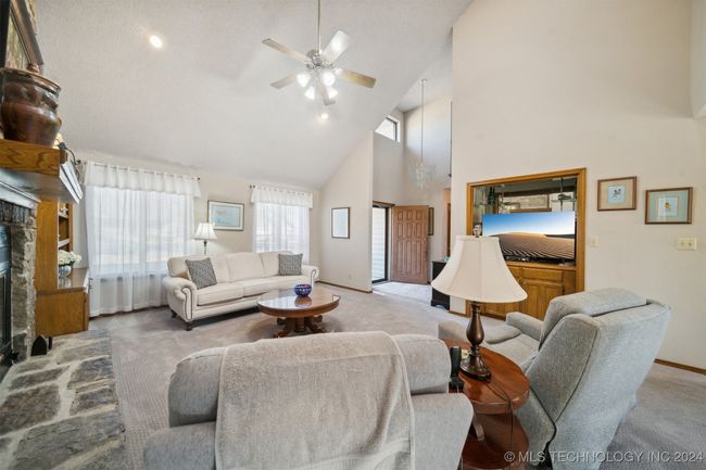 9172 E Oak Ln, House other with 3 bedrooms, 3 bathrooms and null parking in Claremore OK | Image 11
