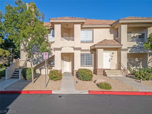 2064-9901 Trailwood Dr, Las Vegas, NV, 89134-6678 | Card Image