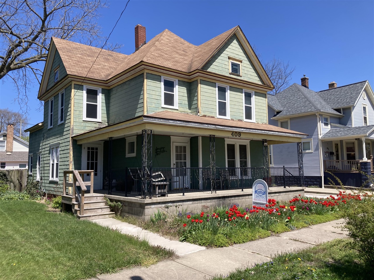 Erie St, South Haven, MI 49090
