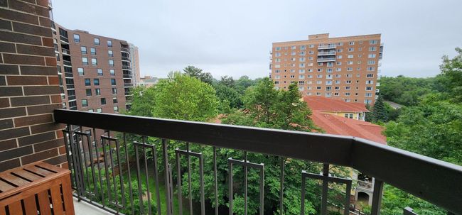 Wood Lake Nature Center across the street | Image 39