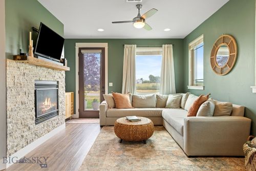 3098 Lori Ln, Bozeman, MT, 59718-2211 | Card Image