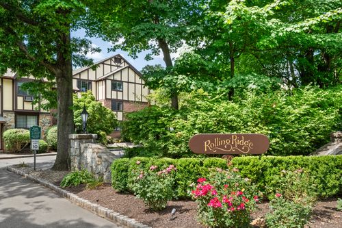 apt-425-50 Aiken St, Norwalk, CT, 06851-2035 | Card Image
