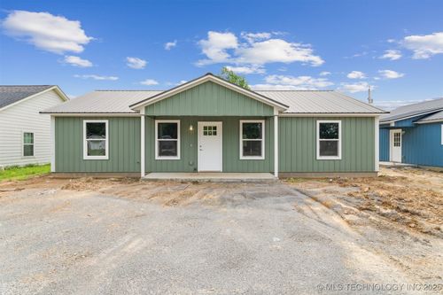 126 S Wilder St, Chouteau, OK, 74337-2836 | Card Image