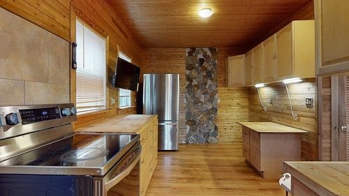 86 Saint Nicholas Ave, Worcester, MA, 01606-1624 | Card Image