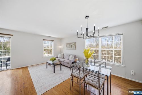 2903 Appleton Way, Whippany, NJ, 07981-1784 | Card Image