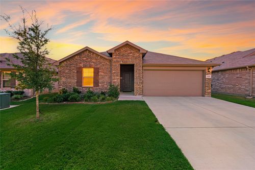 320 Sculptors Xing, Springtown, TX, 76082-2689 | Card Image