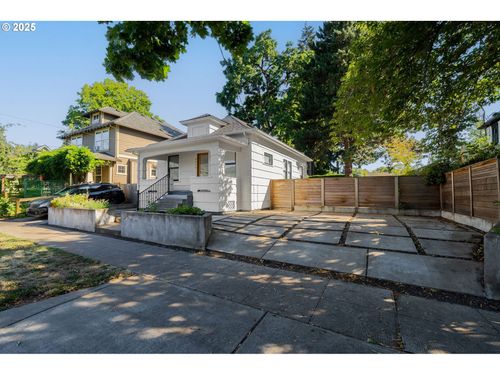 5416 N Depauw St, Portland, OR, 97203-4212 | Card Image
