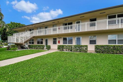 327 Chatham P, West Palm Beach, FL, 33417 | Card Image