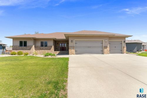 7616 W Stanford Dr, Sioux Falls, SD, 57106-4404 | Card Image
