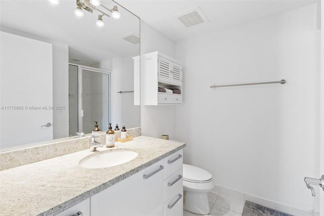 APT-3111 - 185 Sw 7 Th St, Condo with 3 bedrooms, 3 bathrooms and null parking in Miami FL | Image 24