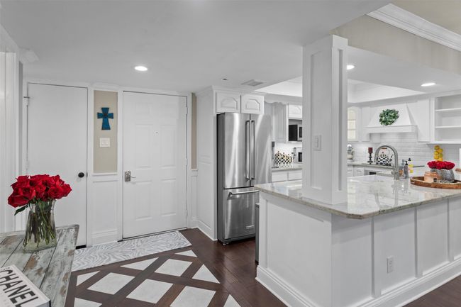 APT-139 - 8511 Westover Ct, Condo with 2 bedrooms, 2 bathrooms and null parking in Granbury TX | Image 6