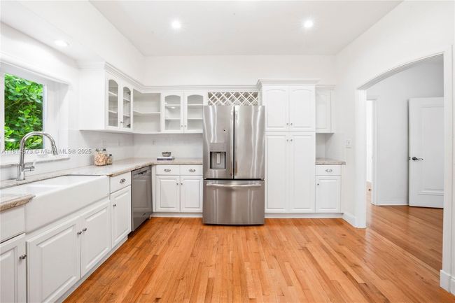 1015 Catalonia Ave, House other with 3 bedrooms, 3 bathrooms and null parking in Coral Gables FL | Image 33