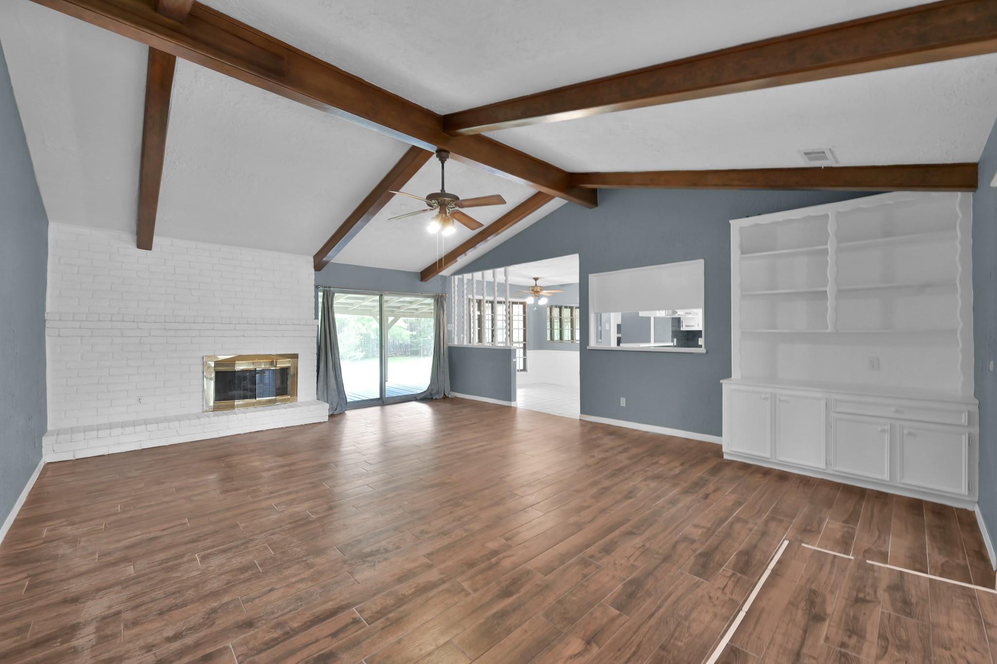 Residential Lease in Oak Ridge North 3