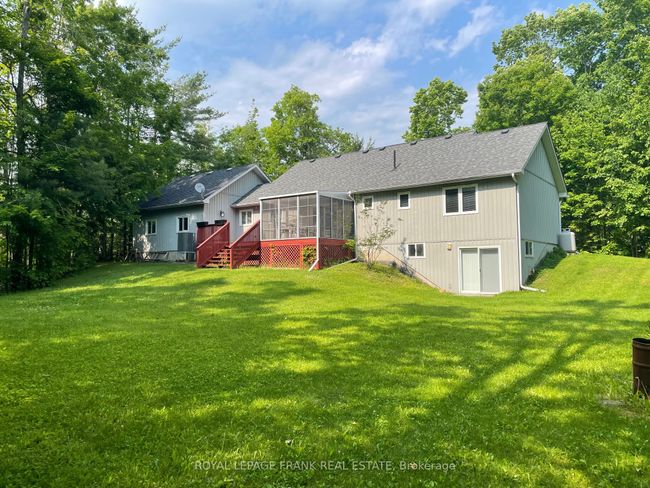 18 E Beehive Dr, House other with 3 bedrooms, 2 bathrooms and 10 parking in Bobcaygeon ON | Image 44