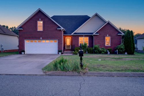 153 Brandywine Ln, Springfield, TN, 37172-5049 | Card Image
