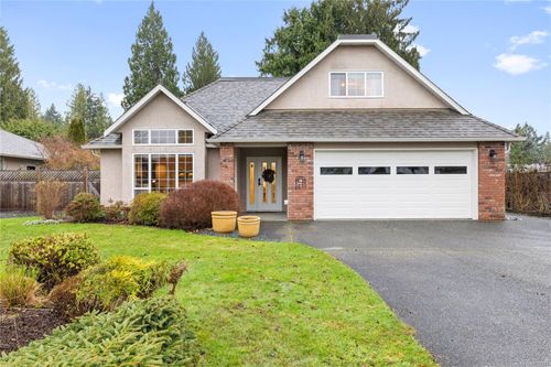 559 Juniper Dr, Qualicum Beach, BC, V9K2J2 | Card Image