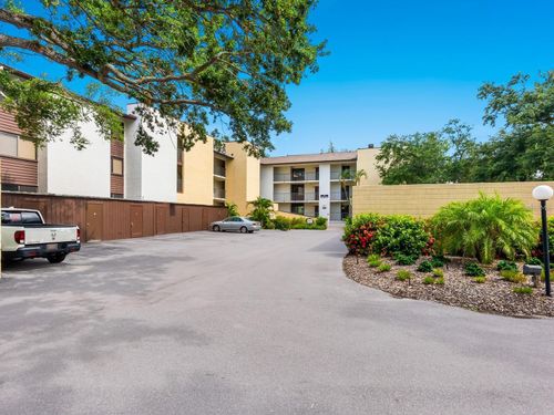 202-2748 Orchid Oaks Dr, SARASOTA, FL, 34239-6431 | Card Image