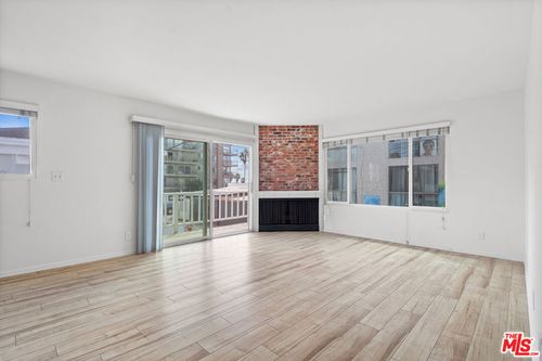 apt-5-10 19th Ave, Venice, CA, 90291-4172 | Card Image